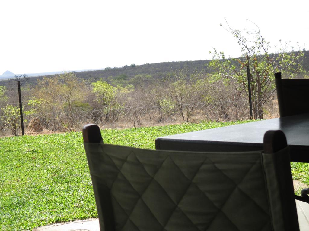 Tingala Lodge - Bed In The Bush Phalaborwa Exterior photo